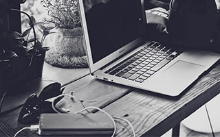 九游网页版官网-最经典的防守瞬间：门将的神级扑救回顾，门将扑救技巧教学