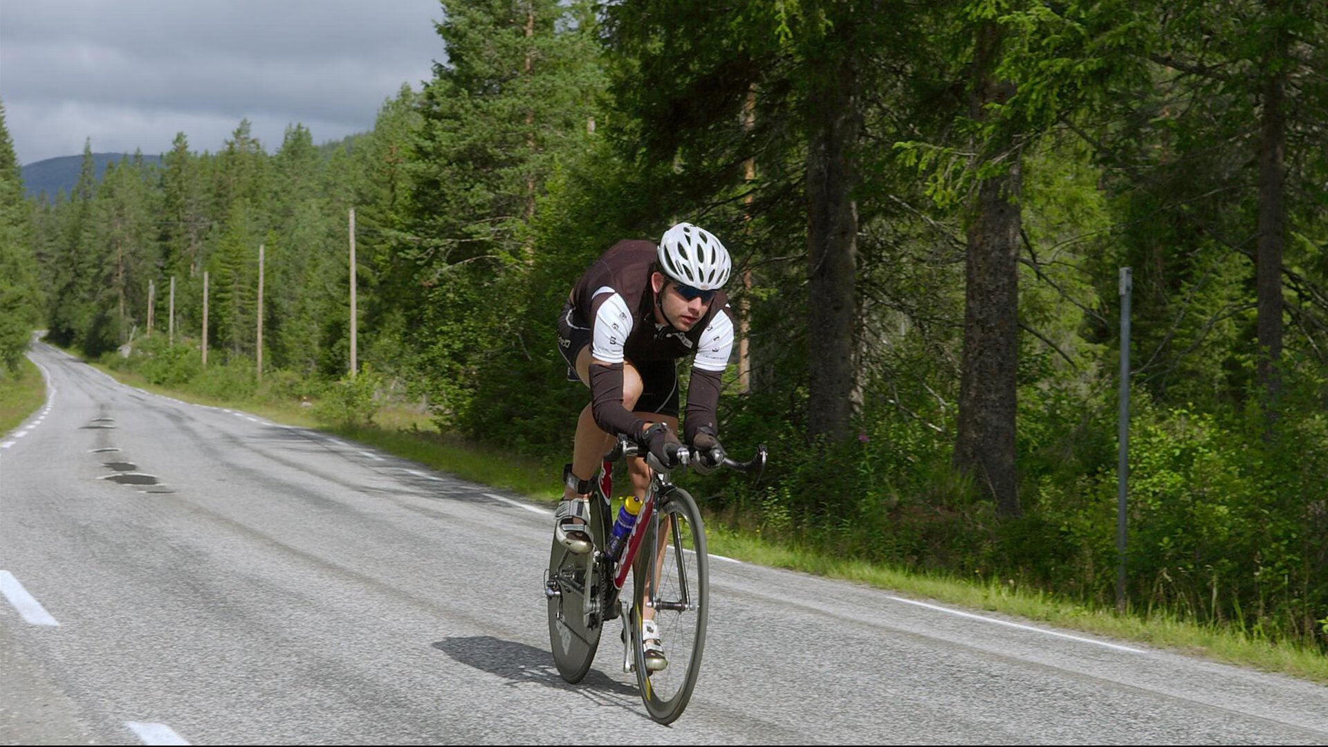 查默斯冲线瞬间震撼全场，查尔默斯