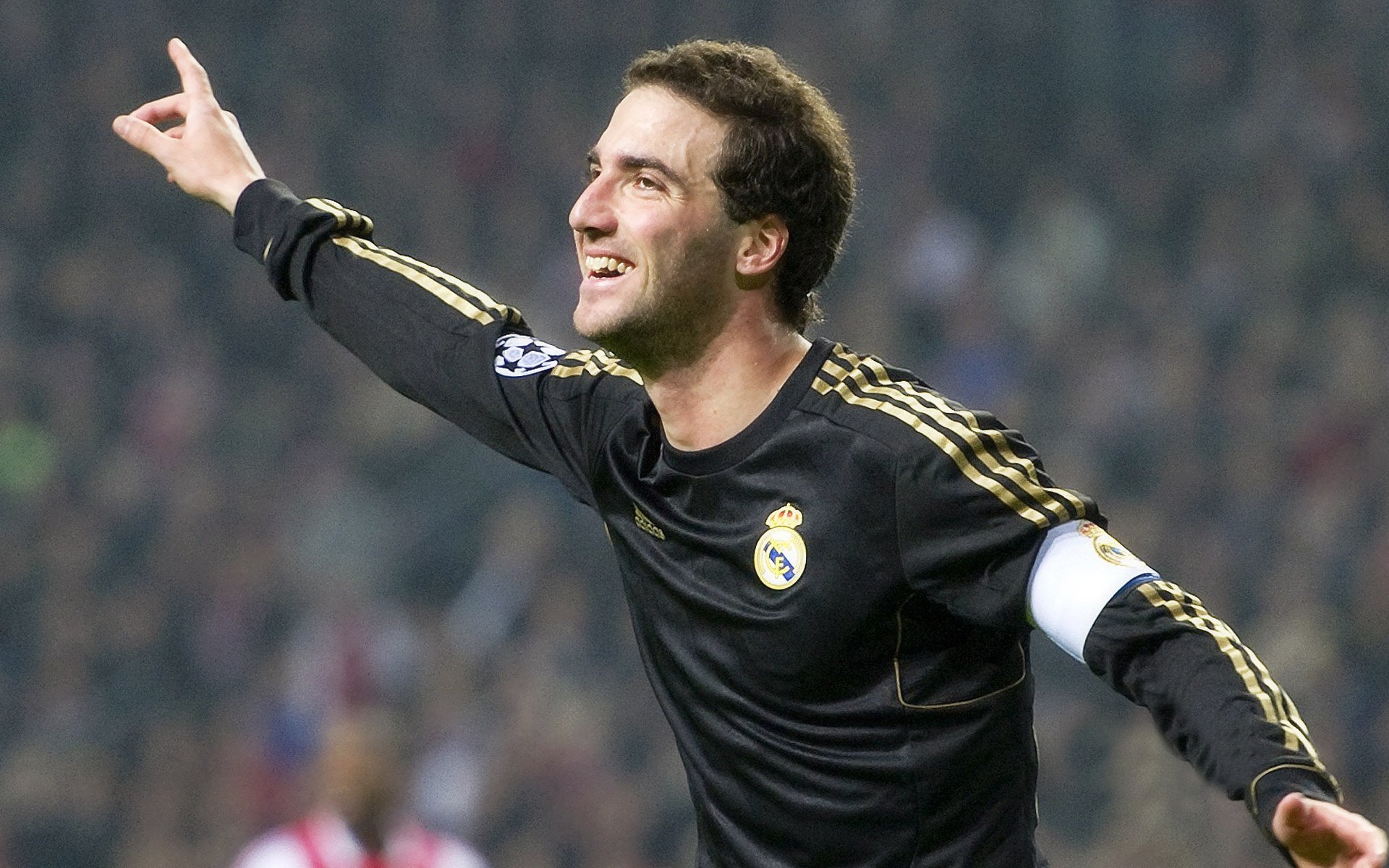 西甲经典较量，比分1-0，击败对手的最大亮点：关键扑救，控球时间55%