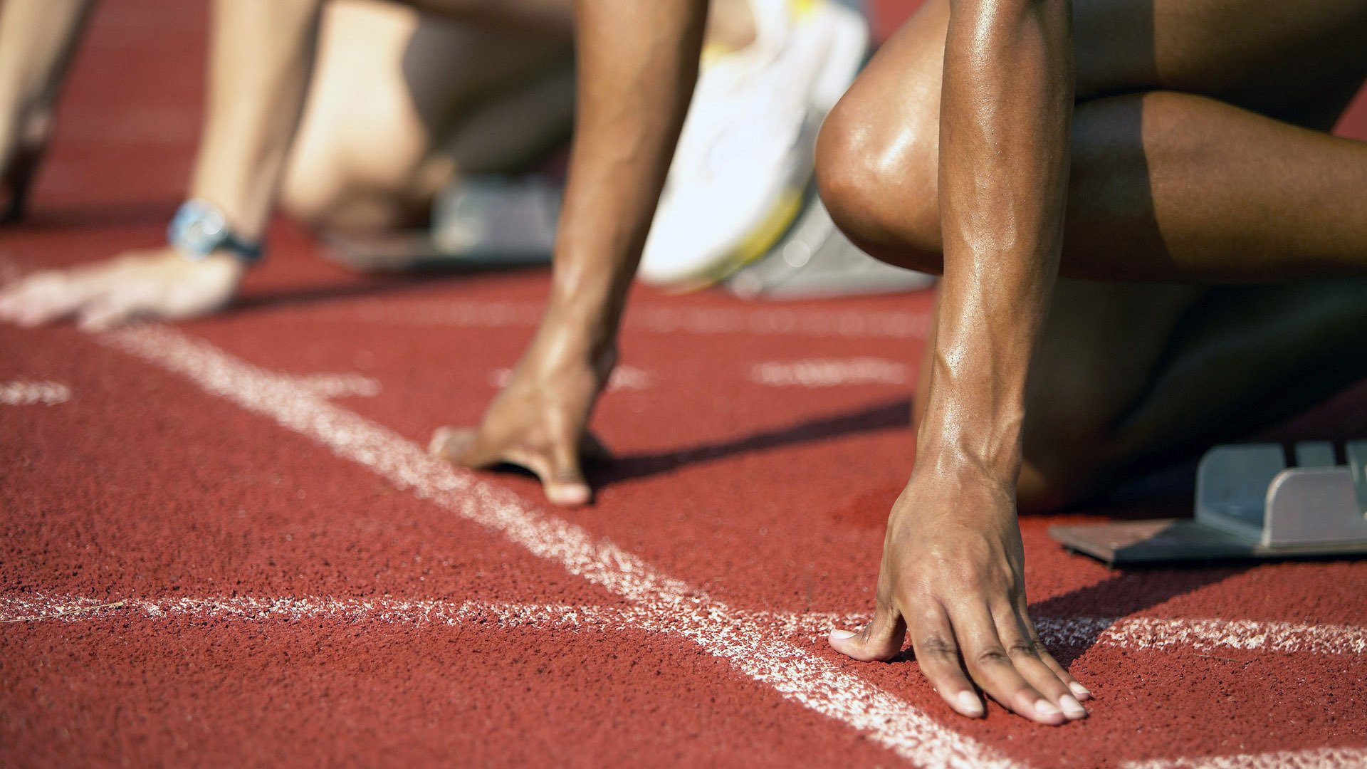 逆袭豪门梦：那些从不被看好的球队逆转成功的故事，关于豪门逆袭的小说推荐